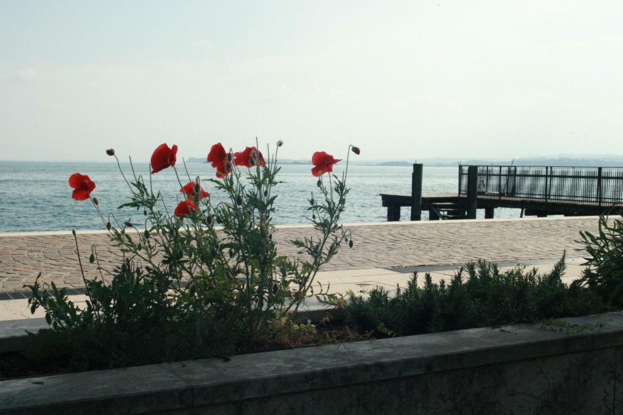 Garda Friends Apartments 토스콜라노마데노 외부 사진
