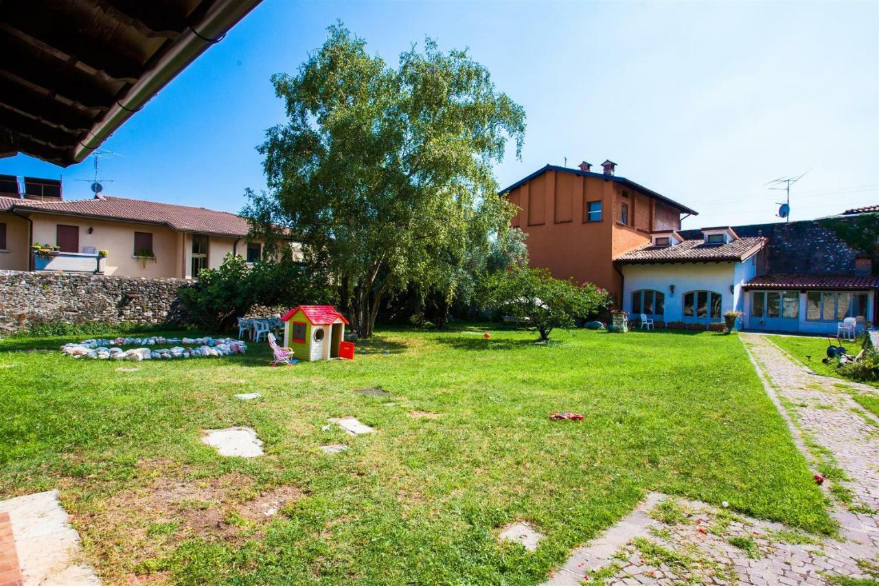 Garda Friends Apartments 토스콜라노마데노 외부 사진