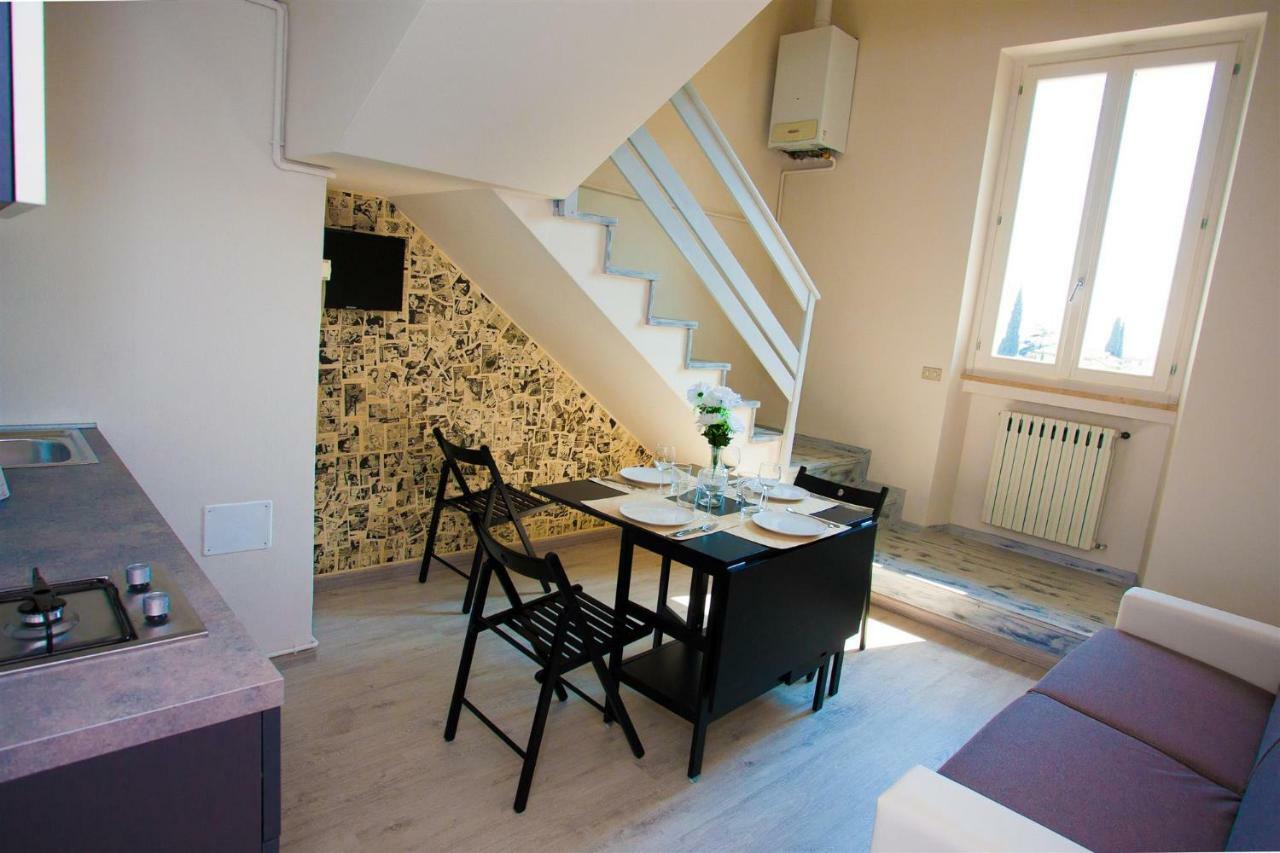 Garda Friends Apartments 토스콜라노마데노 외부 사진