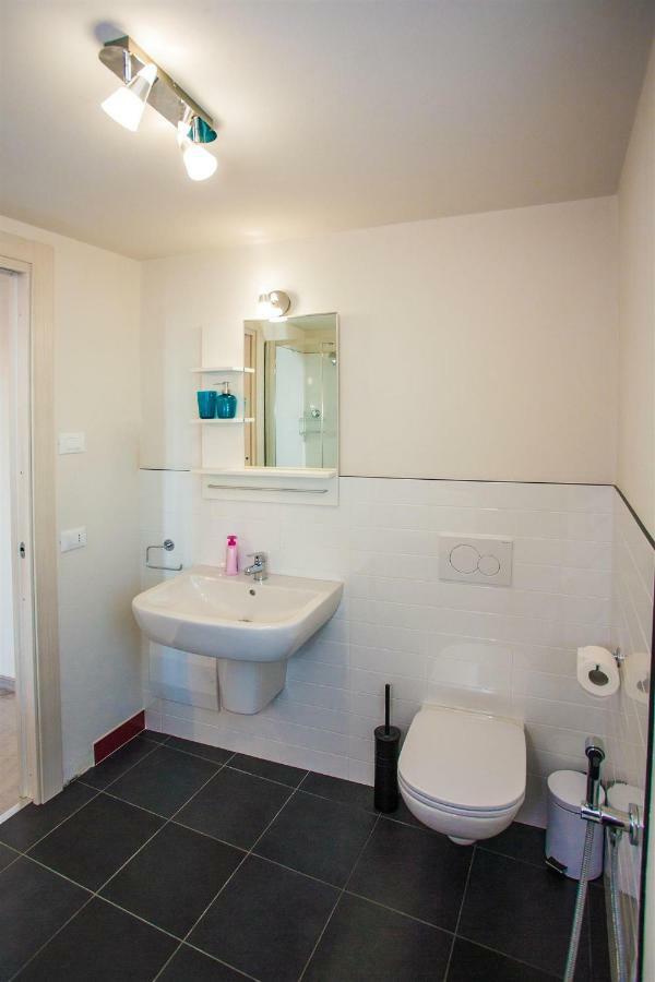 Garda Friends Apartments 토스콜라노마데노 외부 사진